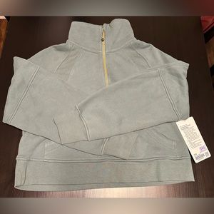 NWT Lululemon Scuba Funnel Neck